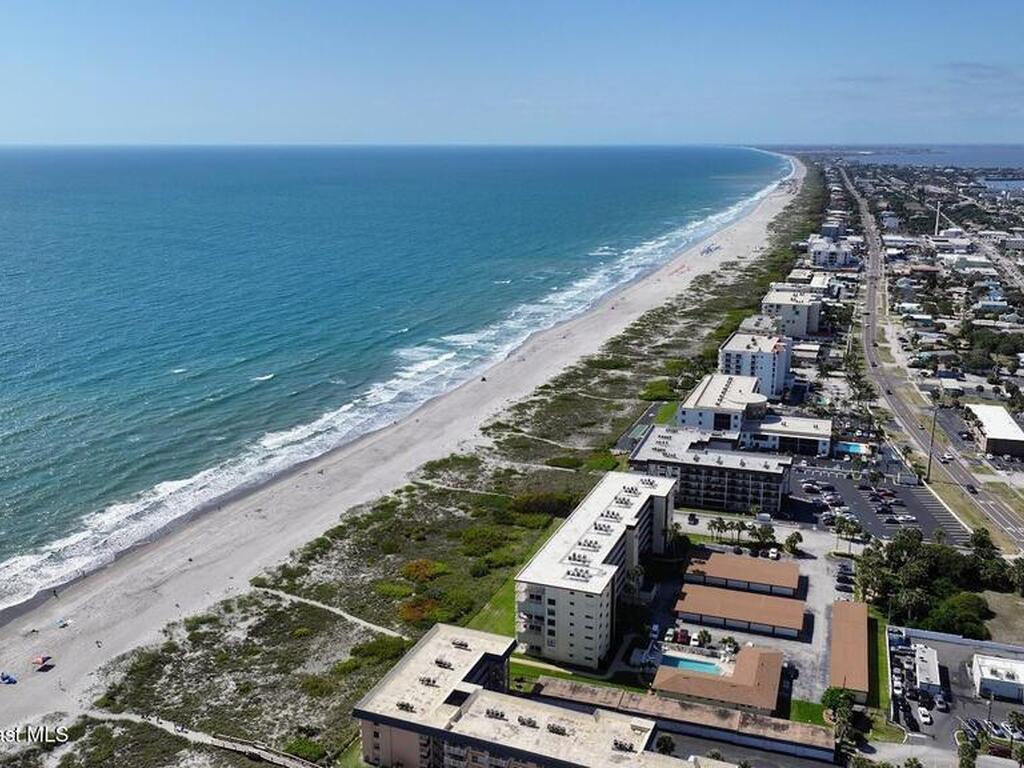 55 N 4th Street, Cocoa Beach, FL 32931