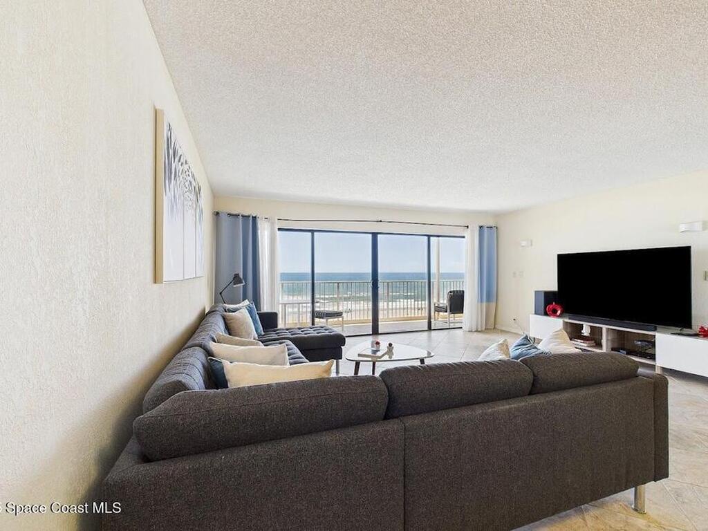 55 N 4th Street, Cocoa Beach, FL 32931