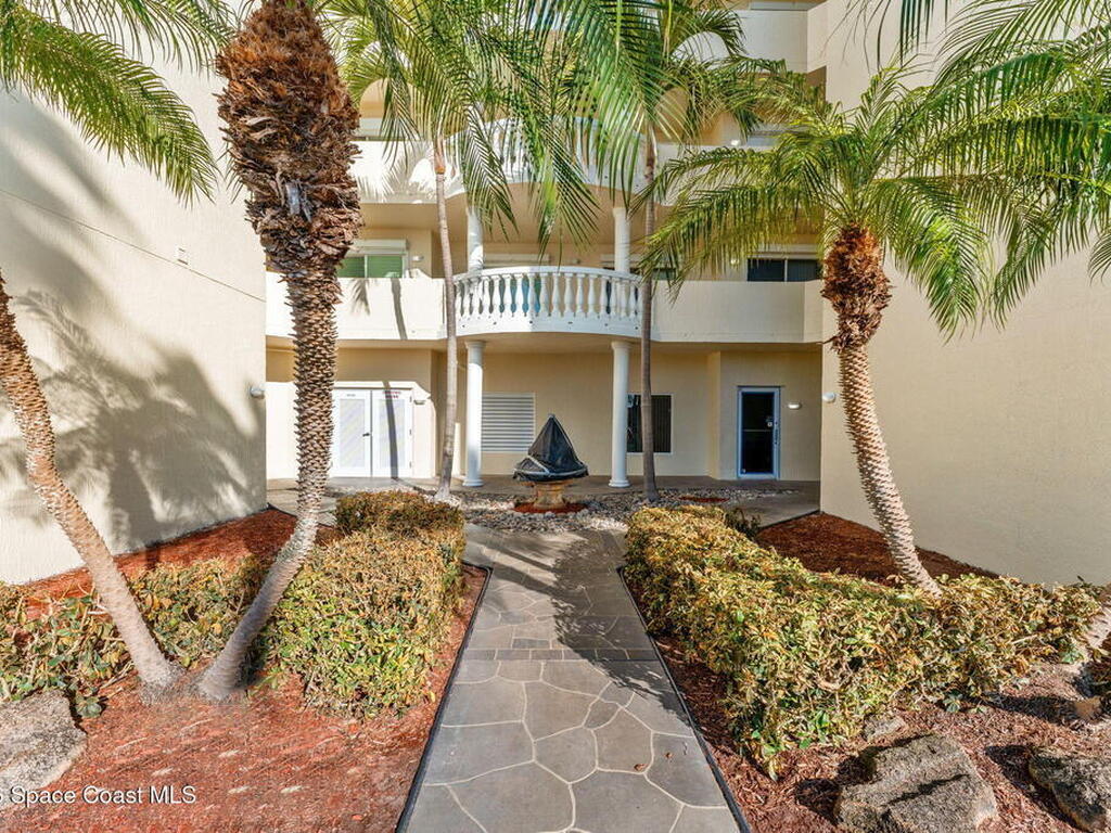 925 N Highway A1a, Indialantic, FL 32903