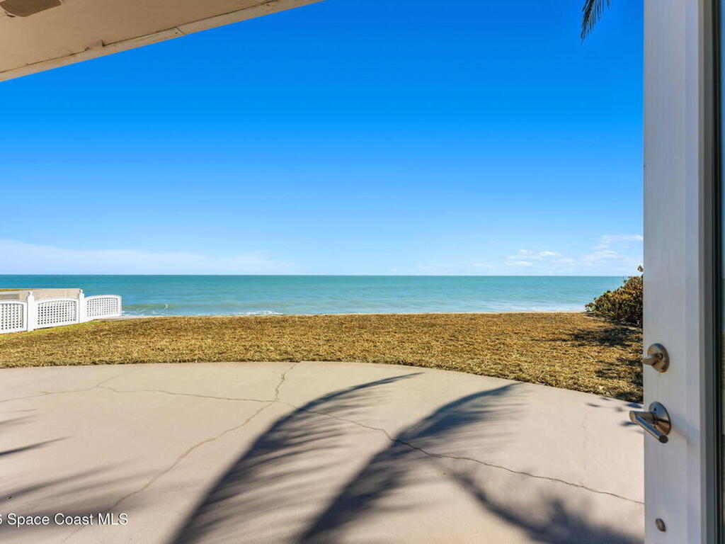 9556 Doubloon Drive, Vero Beach, FL 32963