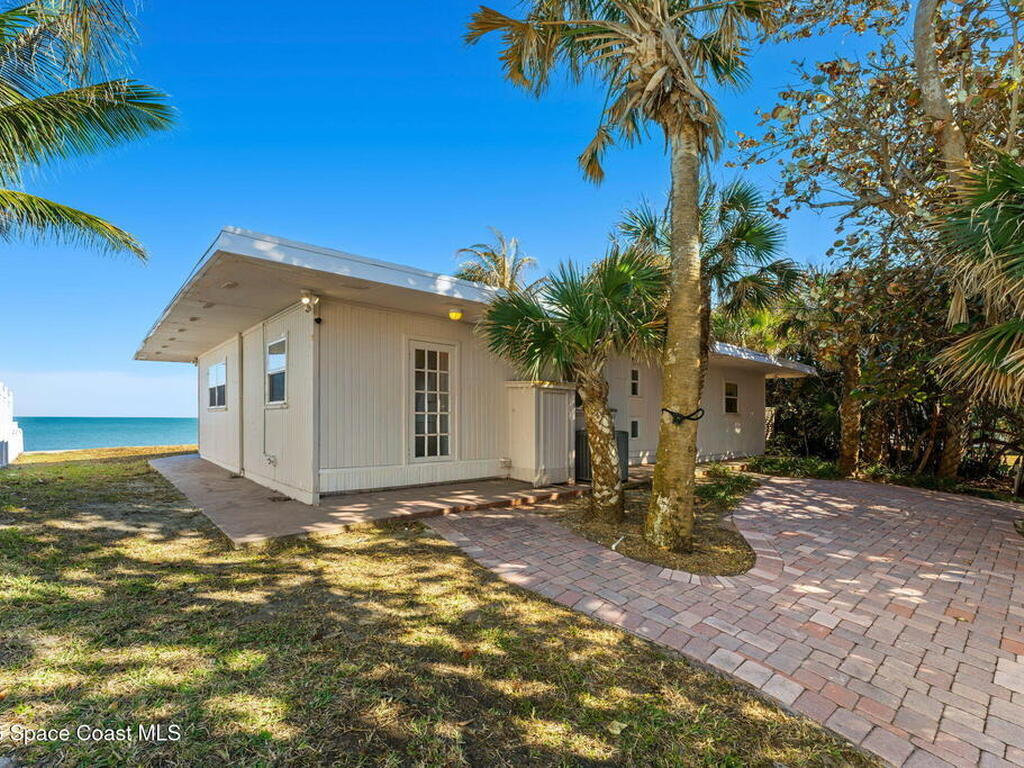 9556 Doubloon Drive, Vero Beach, FL 32963