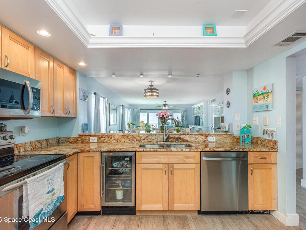 995 N Highway A1a, Indialantic, FL 32903