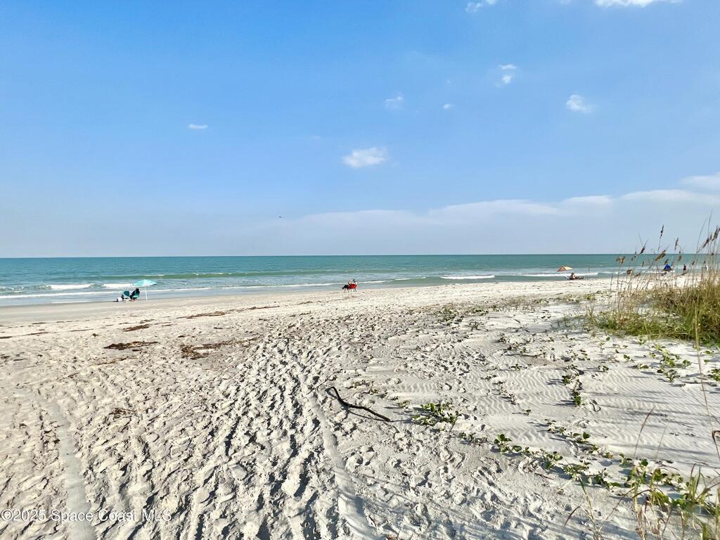 640 N Atlantic Avenue, Cocoa Beach, FL 32931