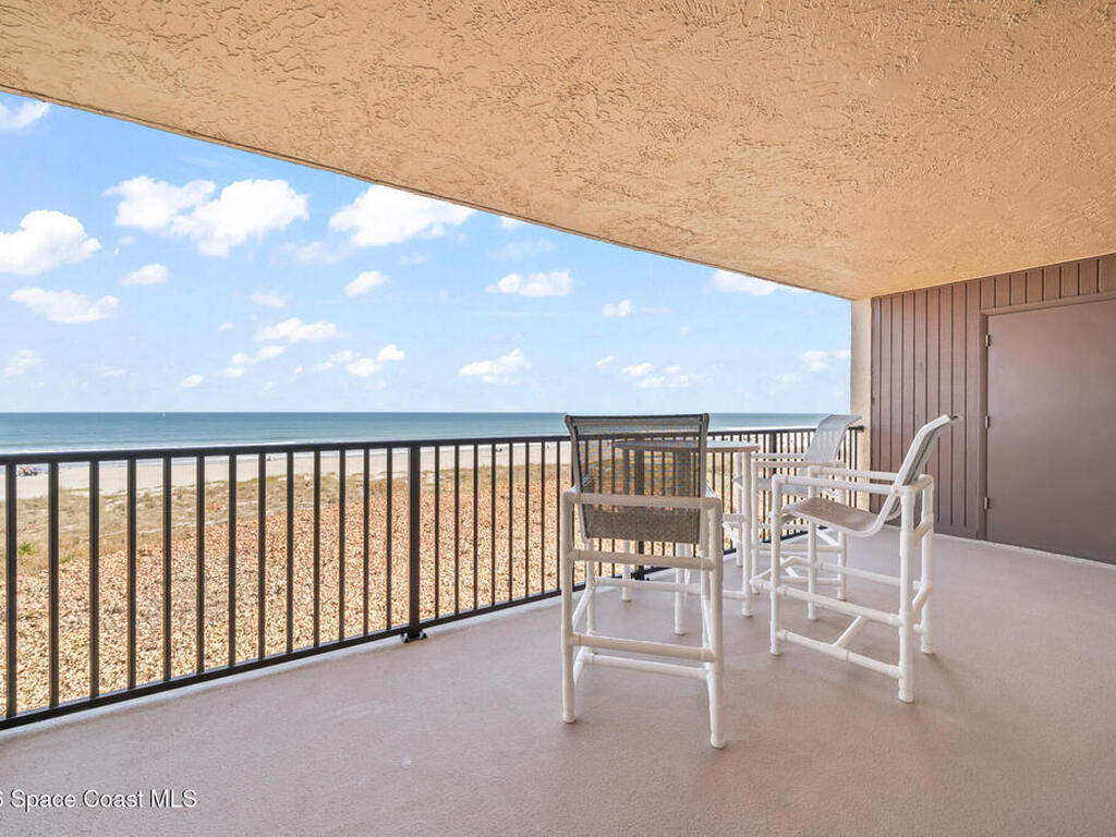 8496 S Ridgewood Avenue, Cape Canaveral, FL 32920