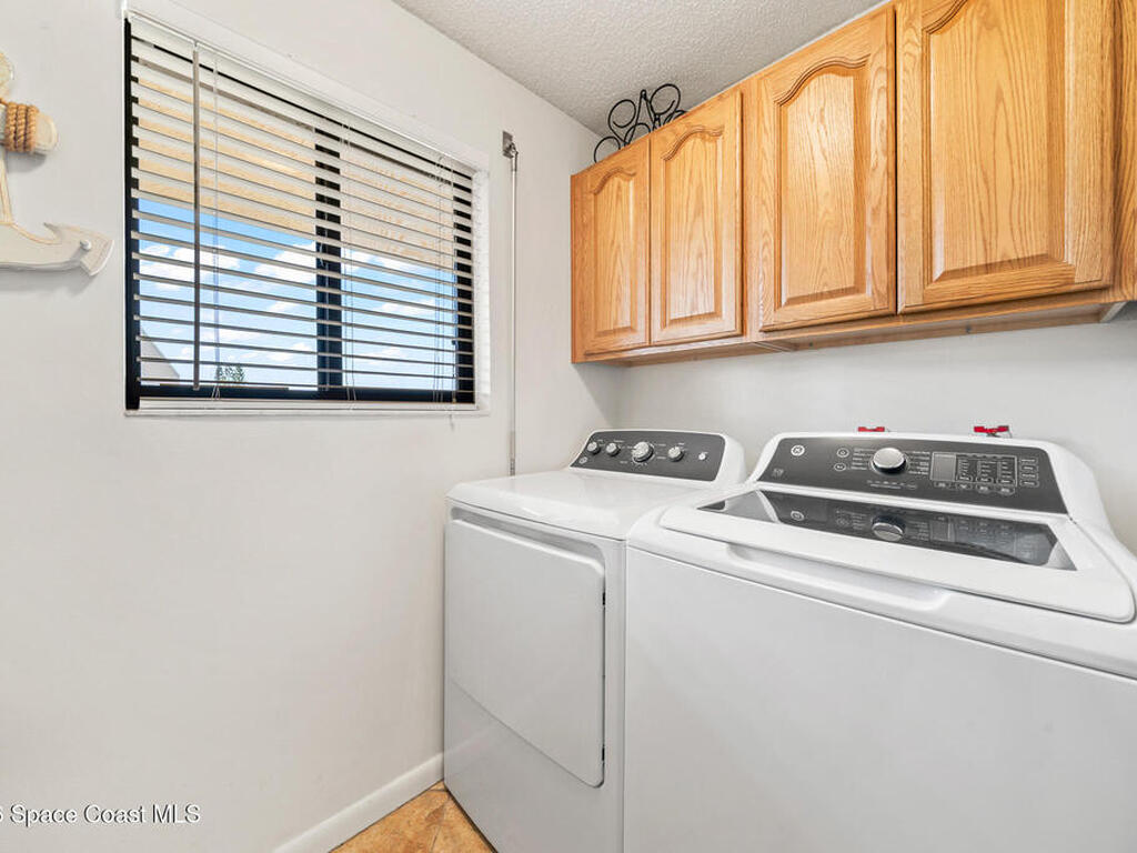 8496 S Ridgewood Avenue, Cape Canaveral, FL 32920