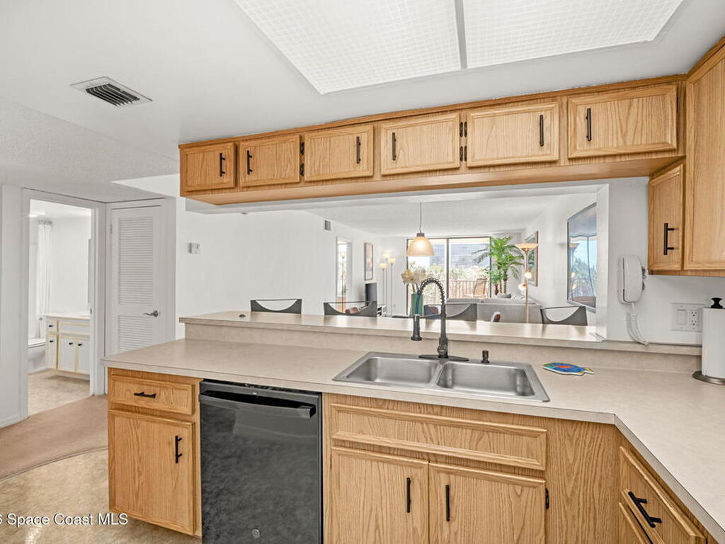 1830 N Atlantic Avenue, Cocoa Beach, FL 32931