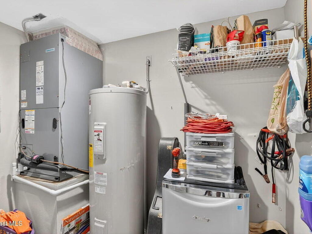 8472 Ridgewood Avenue, Cape Canaveral, FL 32920