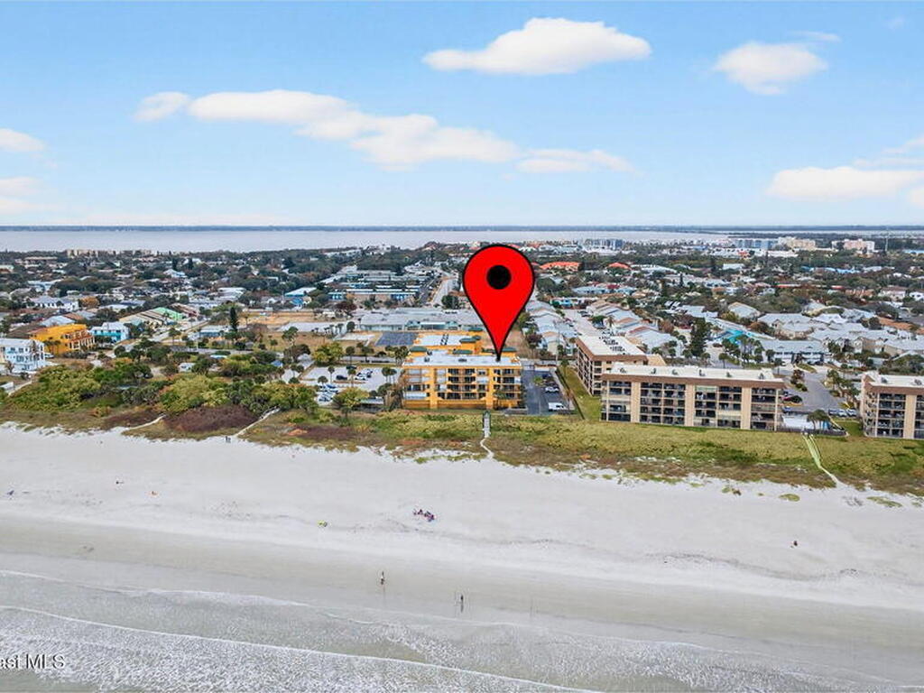 8472 Ridgewood Avenue, Cape Canaveral, FL 32920