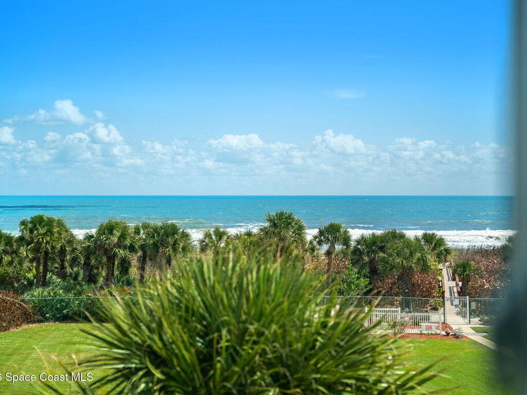 2020 N Atlantic Avenue, Cocoa Beach, FL 32931