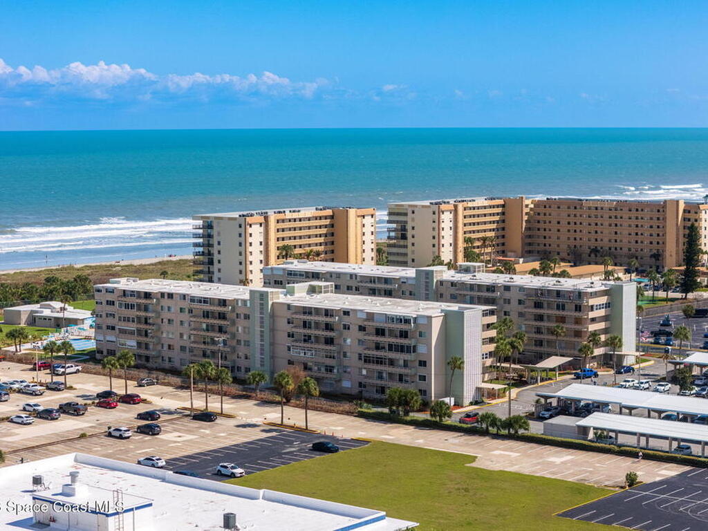2020 N Atlantic Avenue, Cocoa Beach, FL 32931