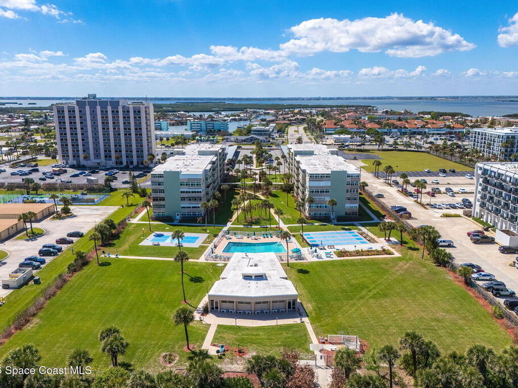 2020 N Atlantic Avenue, Cocoa Beach, FL 32931