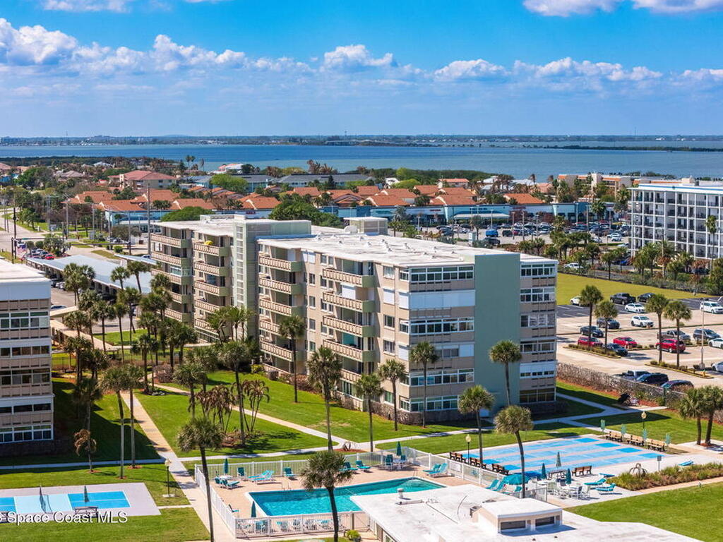 2020 N Atlantic Avenue, Cocoa Beach, FL 32931