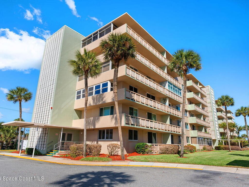 2020 N Atlantic Avenue, Cocoa Beach, FL 32931