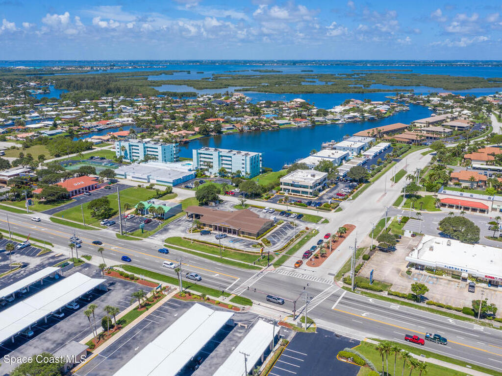2020 N Atlantic Avenue, Cocoa Beach, FL 32931