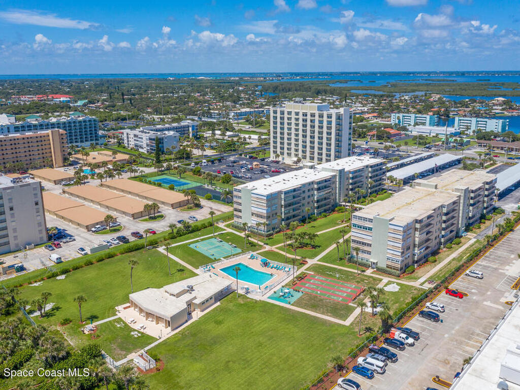 2020 N Atlantic Avenue, Cocoa Beach, FL 32931