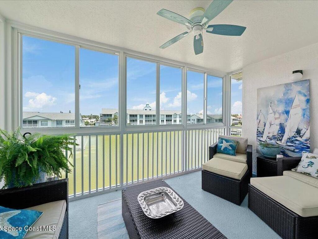 560 S Brevard Avenue, Cocoa Beach, FL 32931