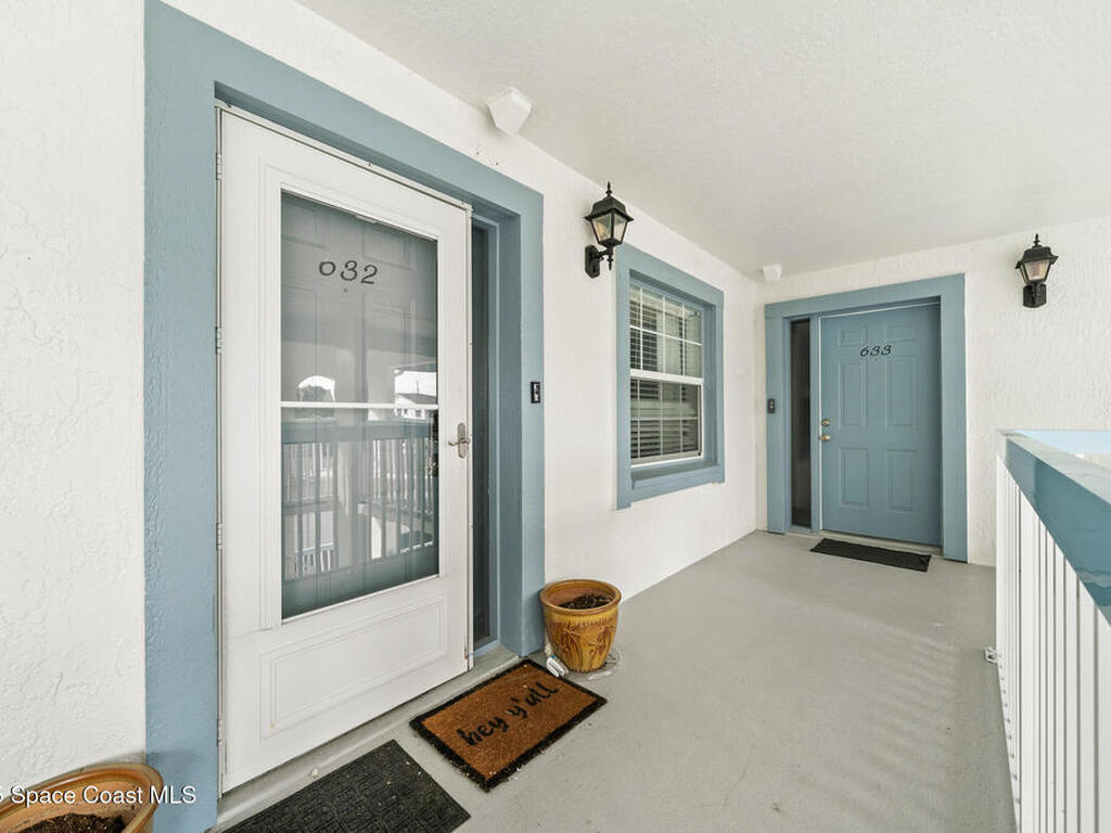 560 S Brevard Avenue, Cocoa Beach, FL 32931