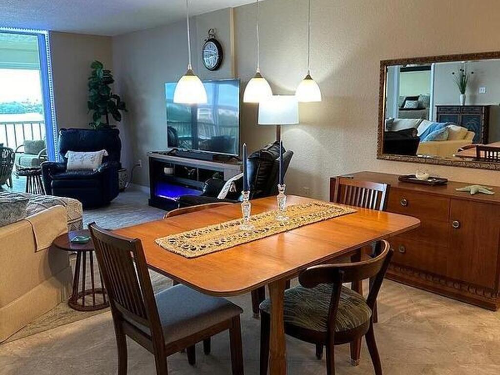 190 Pinellas Lane, Cocoa Beach, FL 32931