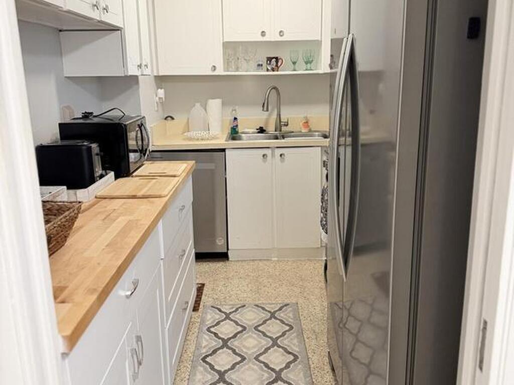 2020 N Atlantic Avenue, Cocoa Beach, FL 32931