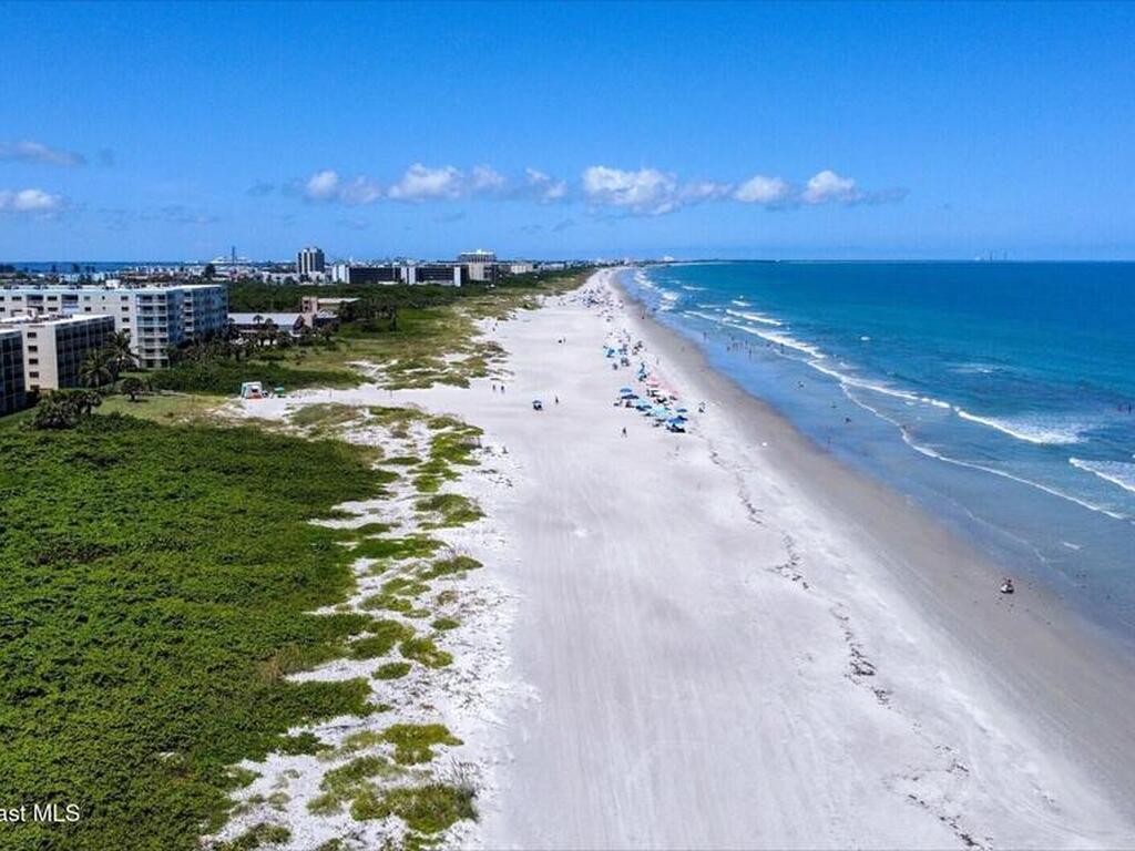 830 N Atlantic Avenue, Cocoa Beach, FL 32931