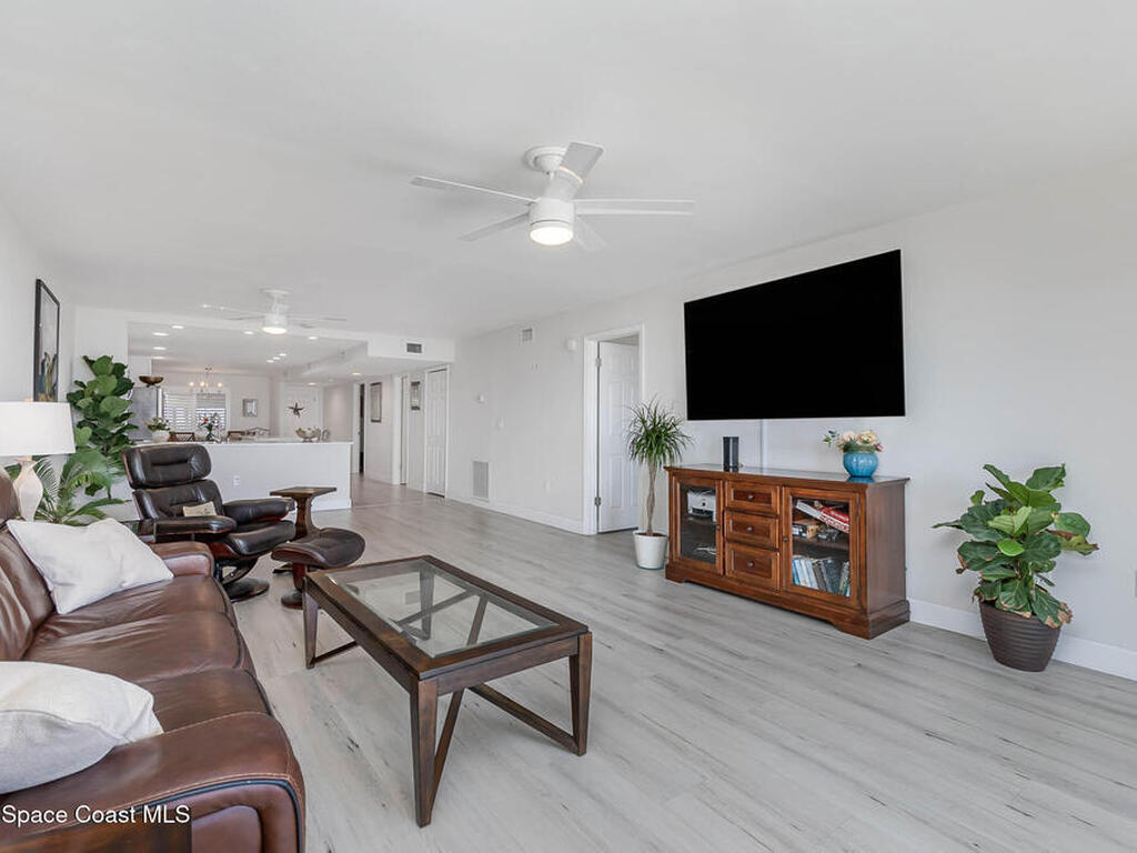 1525 S Atlantic Avenue, Cocoa Beach, FL 32931