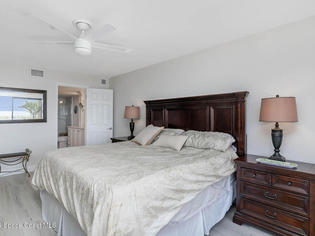 1525 S Atlantic Avenue, Cocoa Beach, FL 32931