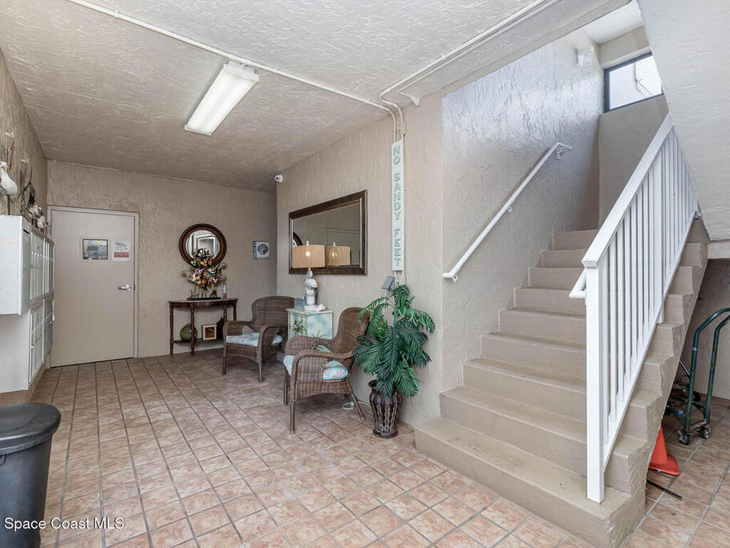 1525 S Atlantic Avenue, Cocoa Beach, FL 32931