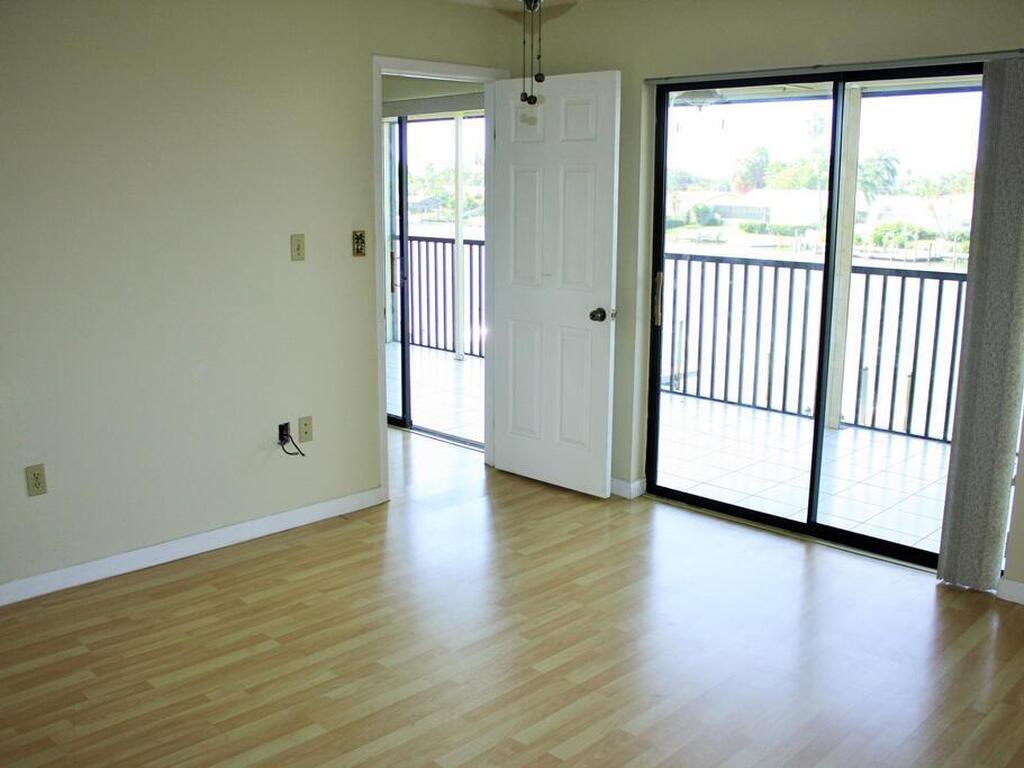 325 S Banana River Boulevard, Cocoa Beach, FL 32931