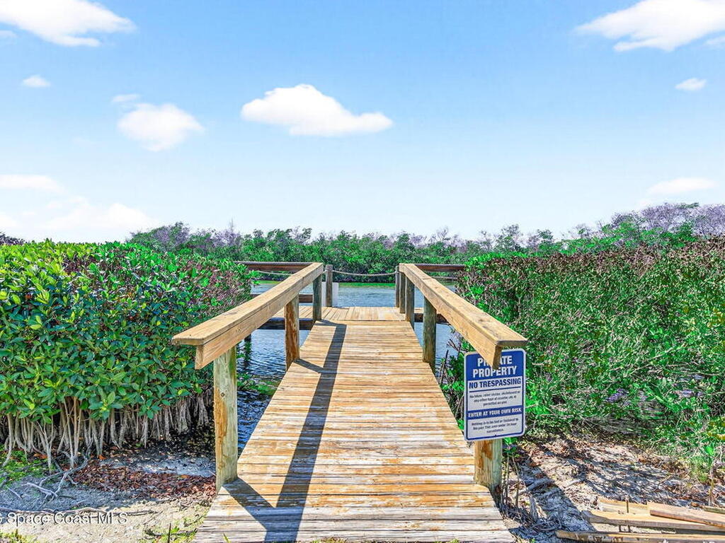 580 S Brevard Avenue, Cocoa Beach, FL 32931