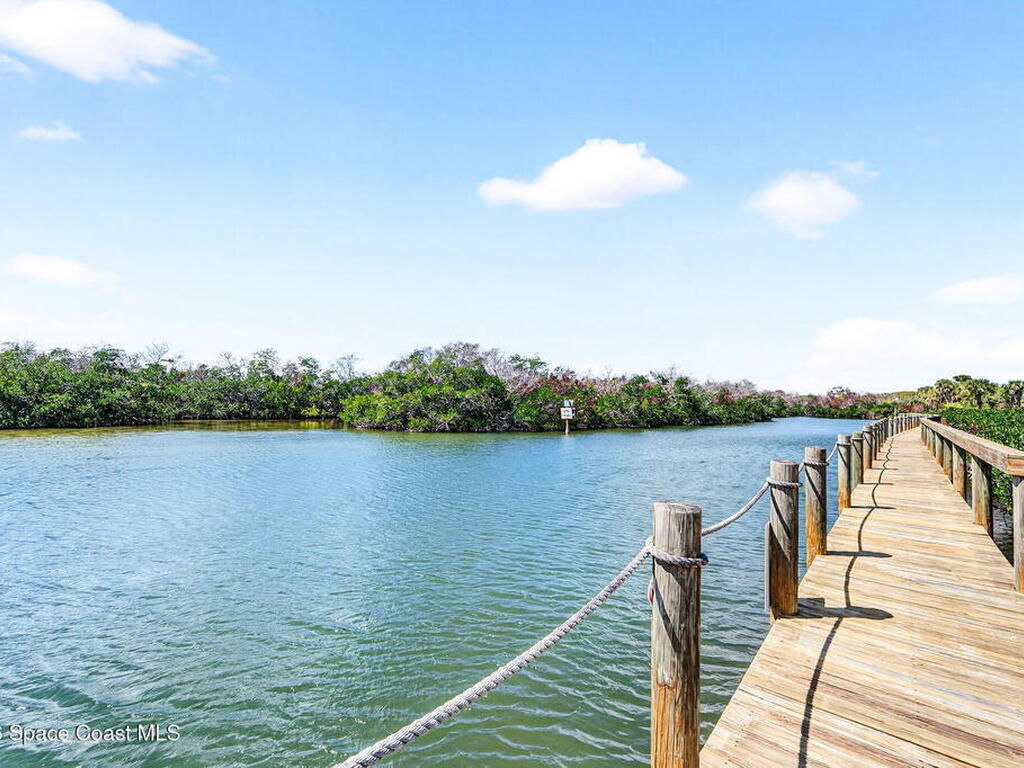 580 S Brevard Avenue, Cocoa Beach, FL 32931