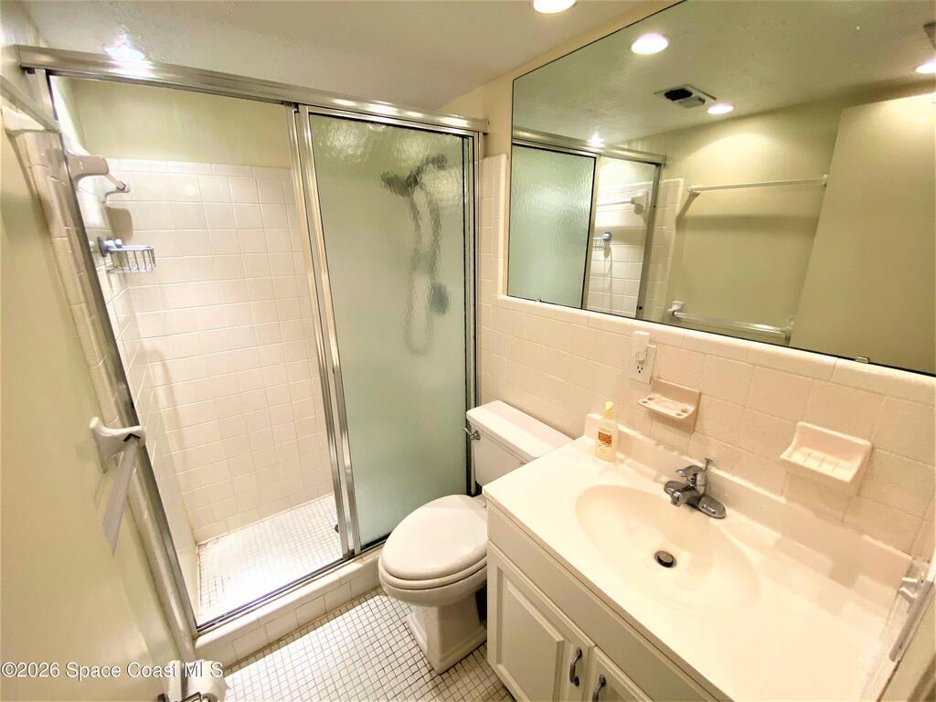 10 Sunflower Street, Cocoa Beach, FL 32931