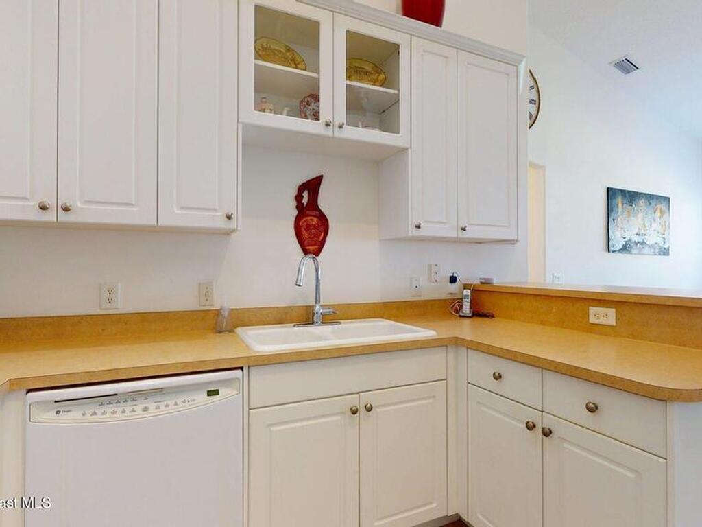 510 Remington Green Drive, Palm Bay, FL 32909