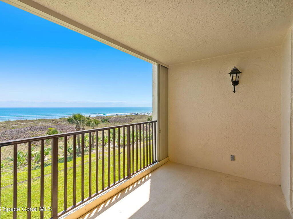 1860 N Atlantic Avenue, Cocoa Beach, FL 32931