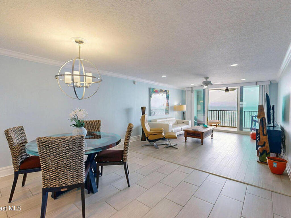 2815 S Atlantic Avenue, Cocoa Beach, FL 32931