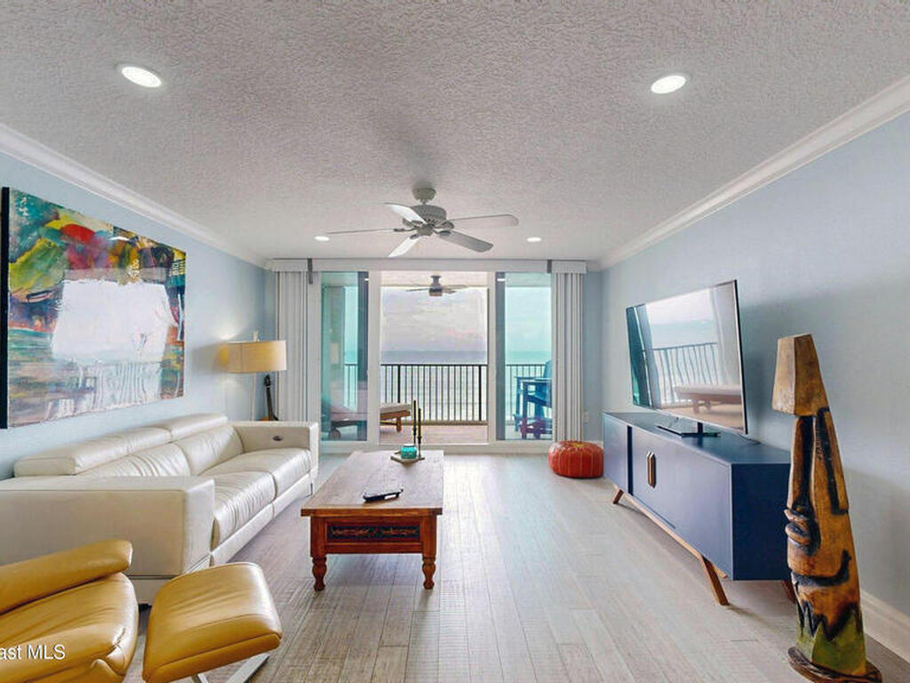 2815 S Atlantic Avenue, Cocoa Beach, FL 32931