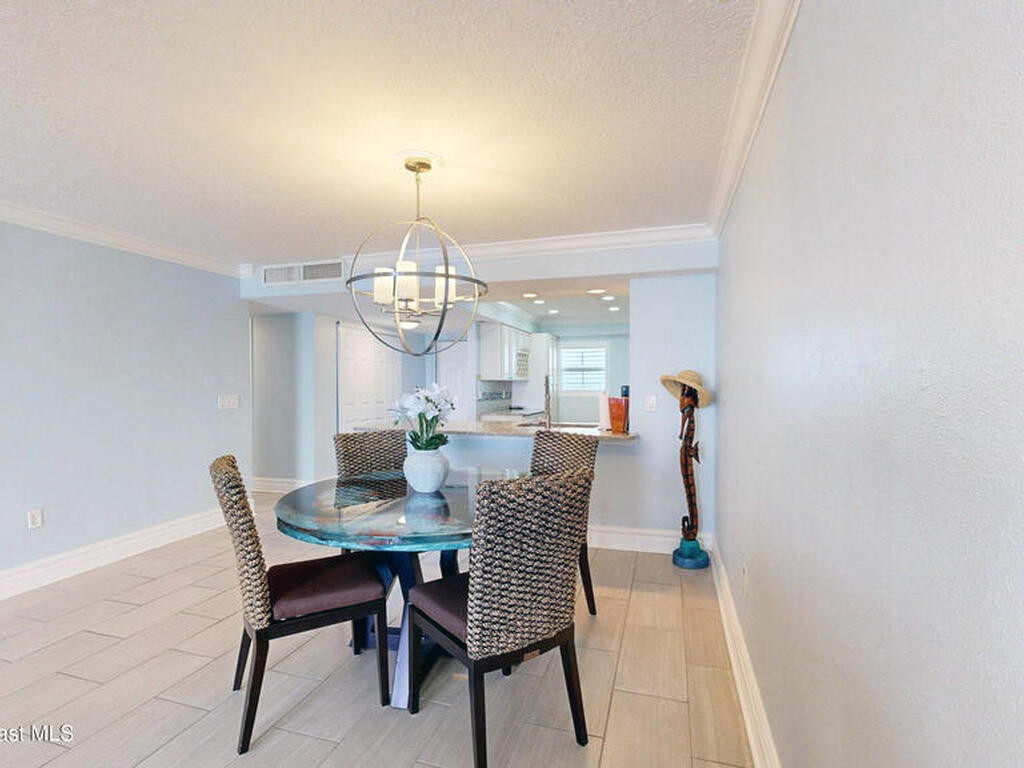 2815 S Atlantic Avenue, Cocoa Beach, FL 32931