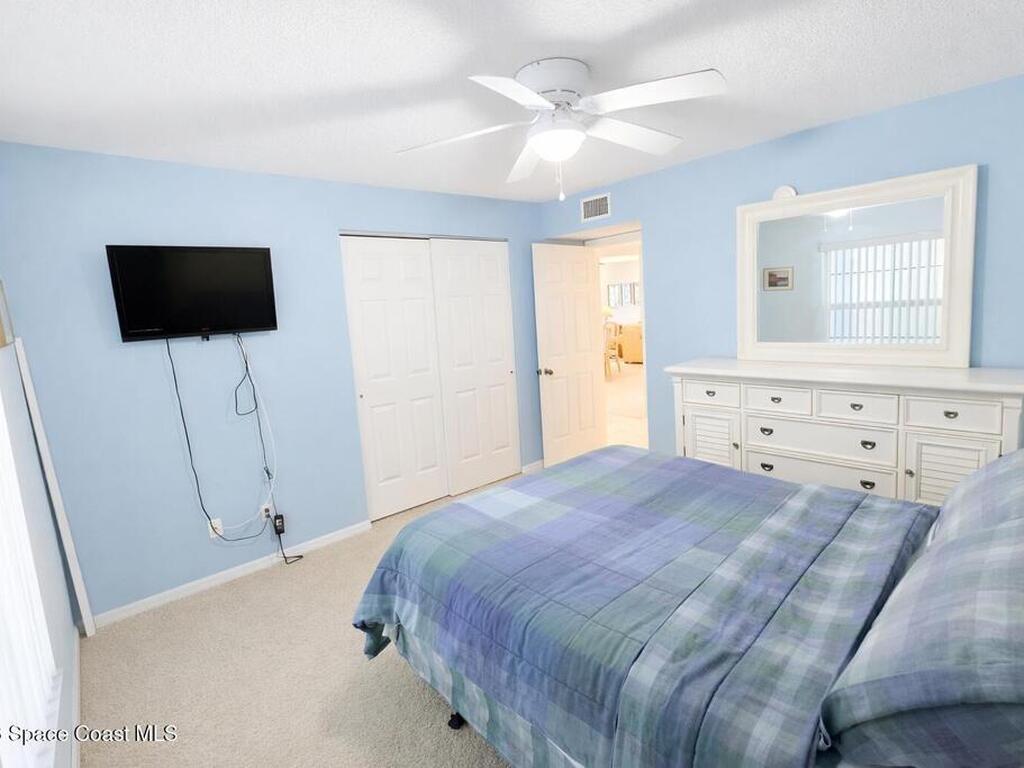 550 S Brevard Avenue, Cocoa Beach, FL 32931