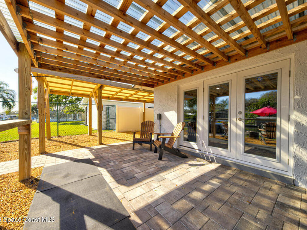 30 Westview Lane, Cocoa Beach, FL 32931