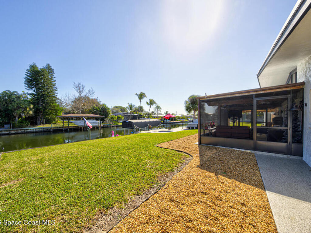 30 Westview Lane, Cocoa Beach, FL 32931