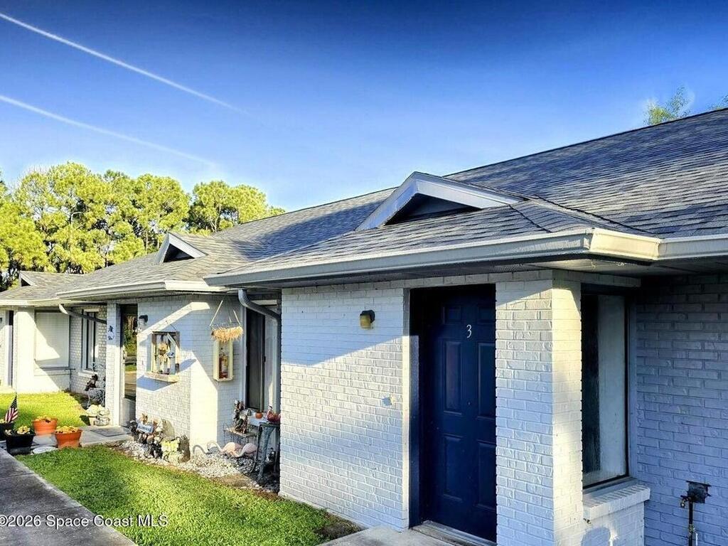 499 Thor Avenue, Palm Bay, FL 32909