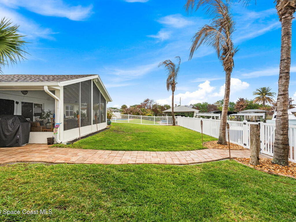 107 La Riviere Road, Cocoa Beach, FL 32931