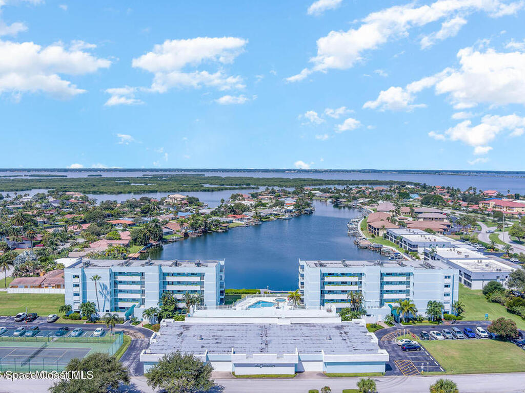 1700 Commodore Boulevard, Cocoa Beach, FL 32931