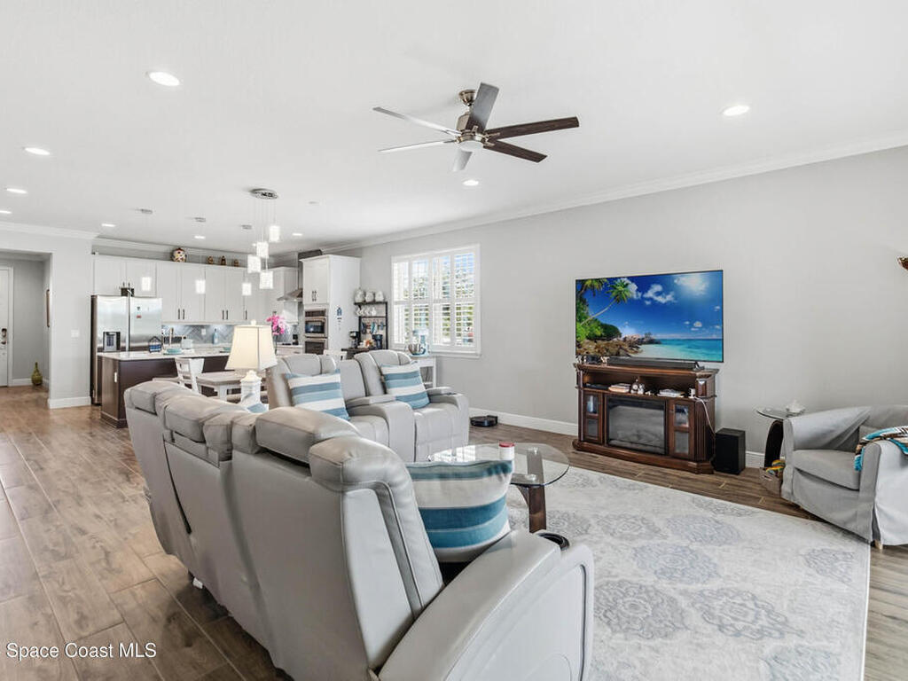3273 Songbird Circle, Harmony, FL 34773