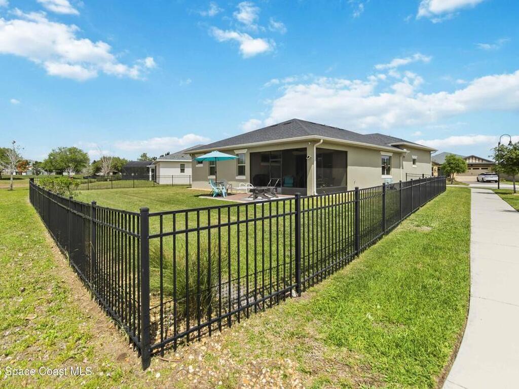 3273 Songbird Circle, Harmony, FL 34773