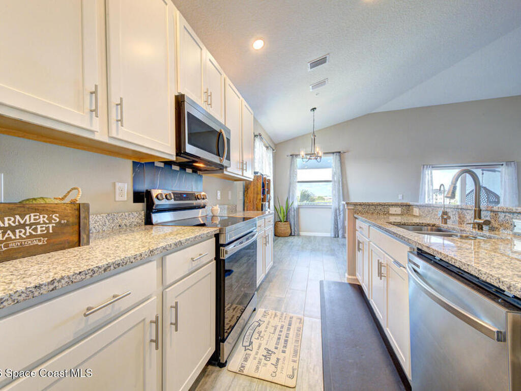 3930 Playa Del Sol Drive, Rockledge, FL 32955