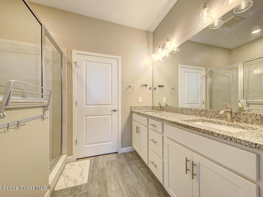 3930 Playa Del Sol Drive, Rockledge, FL 32955