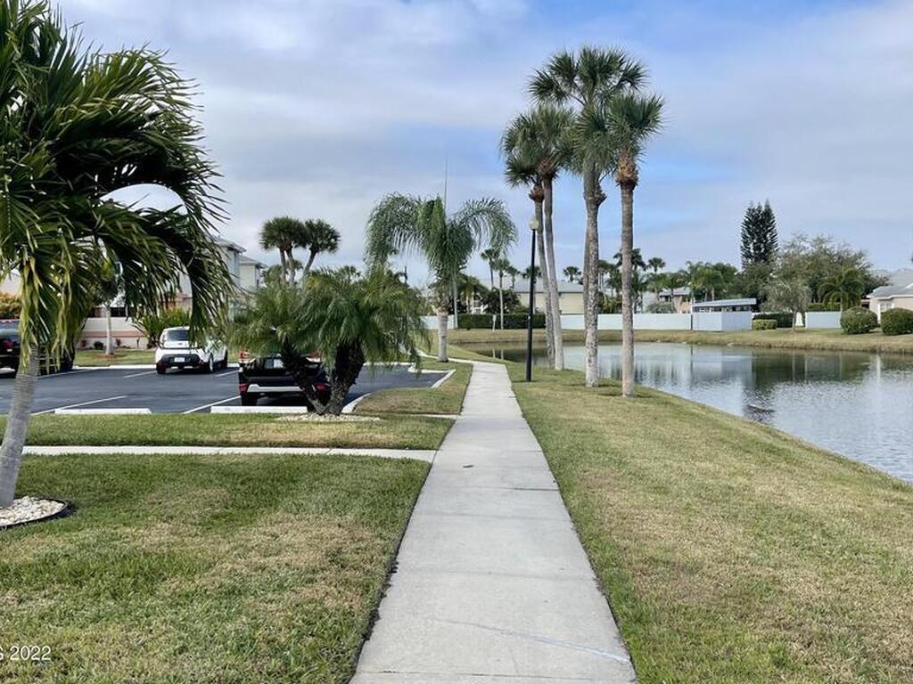 1425 Malibu Circle, Palm Bay, FL 32905