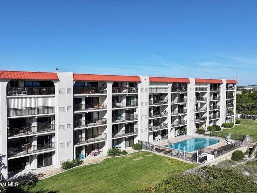 1305 S Atlantic Avenue, Cocoa Beach, FL 32931