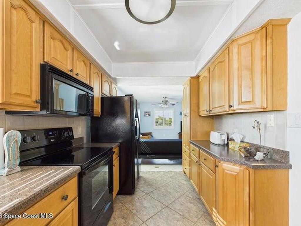 1305 S Atlantic Avenue, Cocoa Beach, FL 32931