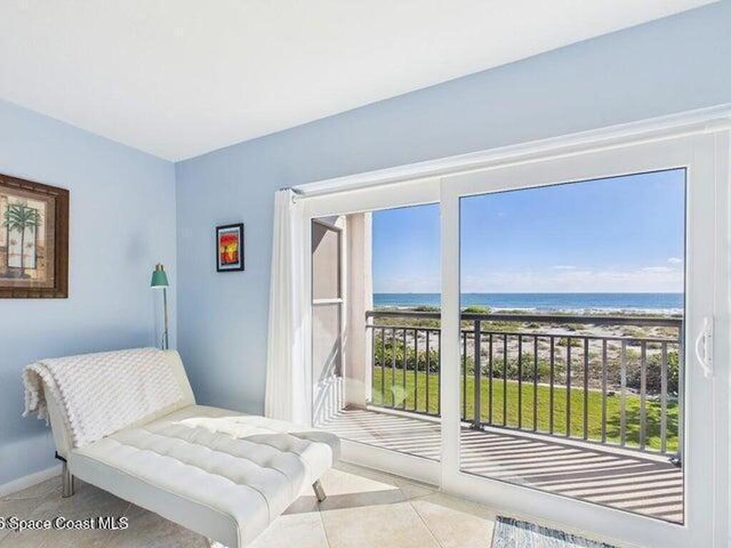 1305 S Atlantic Avenue, Cocoa Beach, FL 32931